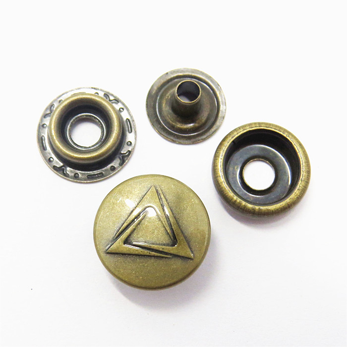 15mm 定制三角形logo车篷钮